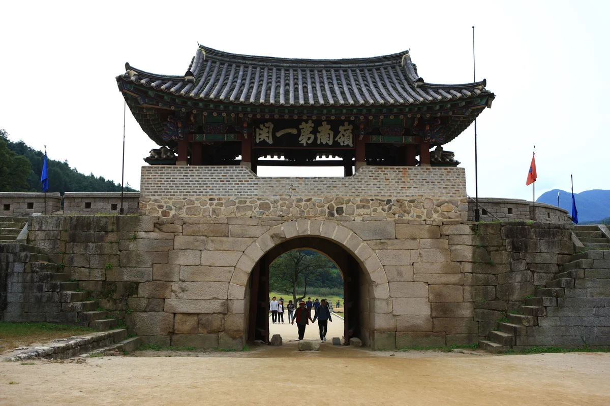 문경새재도립공원: 문경 새재 코스, 그 시작과 끝 - 문경여행 여행