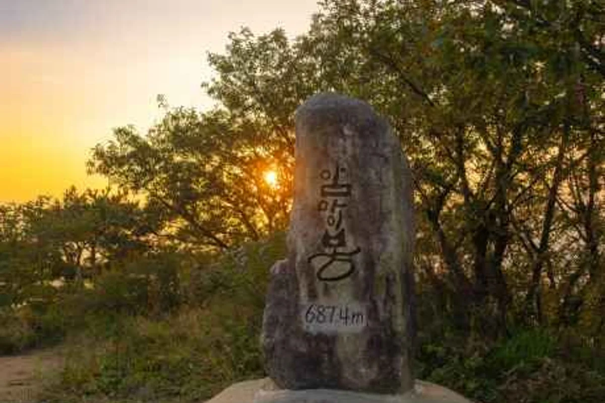 마이산 자전거 도로 (출처 : 한국관광공사)